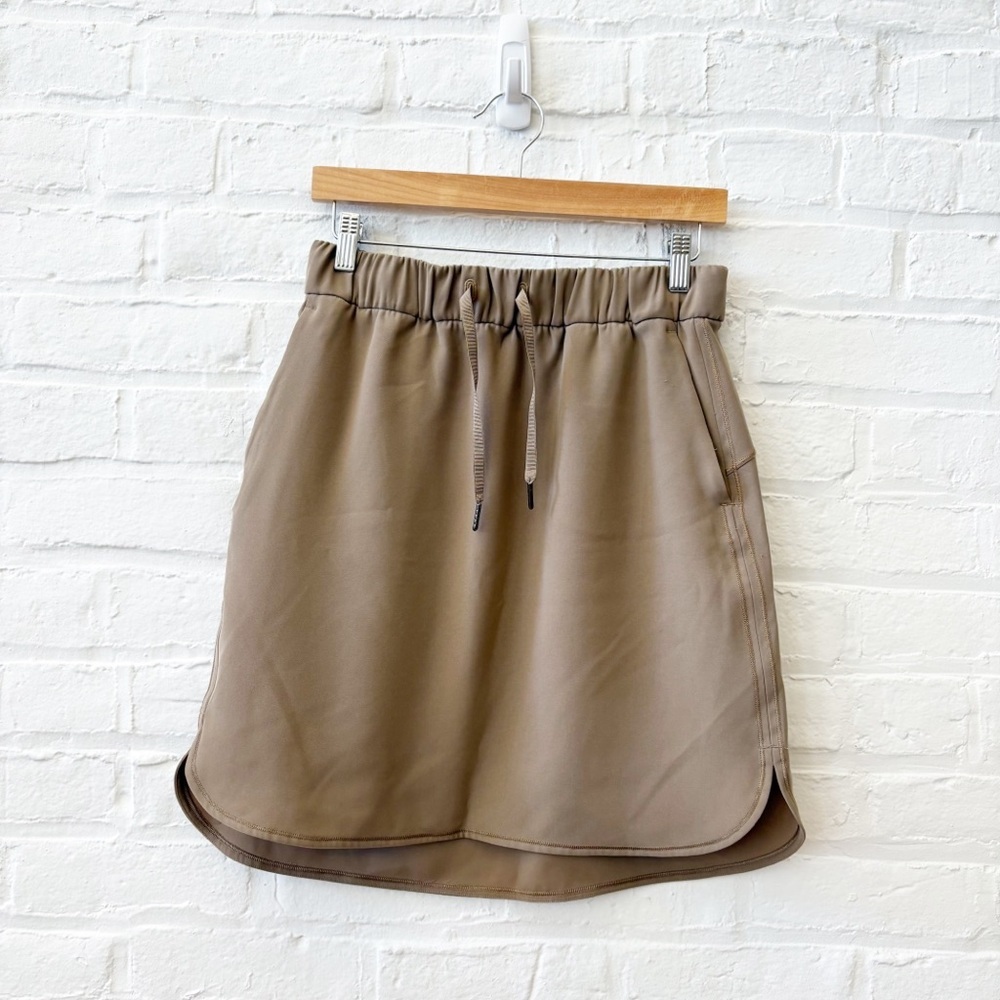 Lululemon || On The Fly Skirt Woven Frontier Taupe Brown 8‎